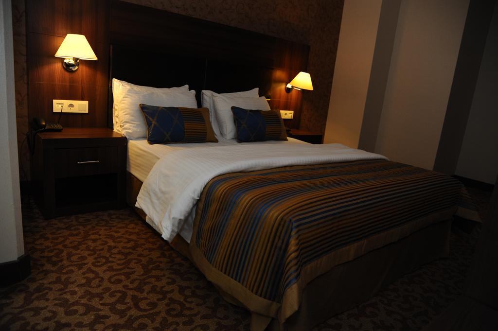 איסטמבול Rhiss Hotel Maltepe מראה חיצוני תמונה
